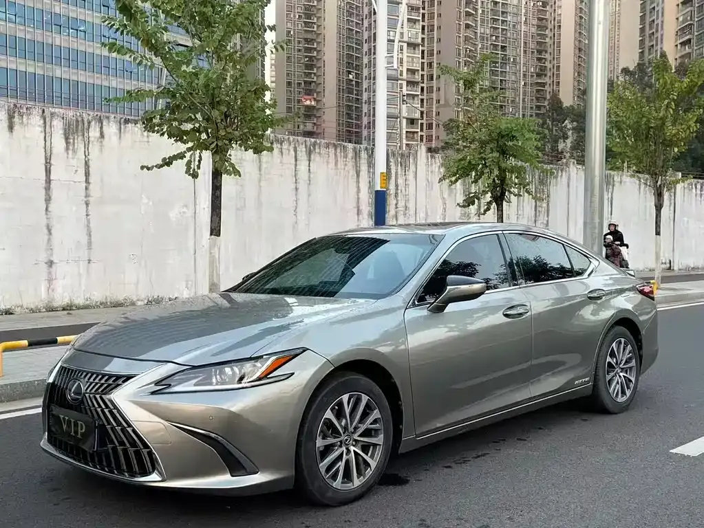 Lexus ES — фото 6