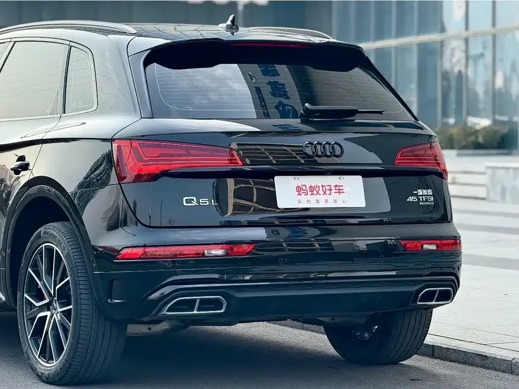 Audi Q5L — фото 2