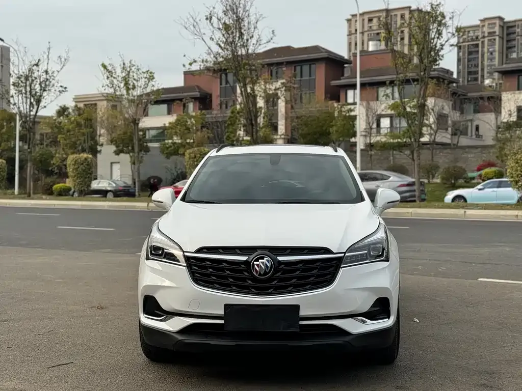 Buick Envision Plus — фото 2