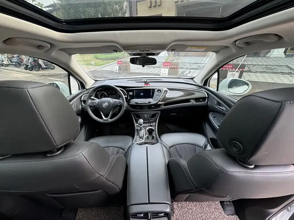 Buick Envision Plus — фото 4