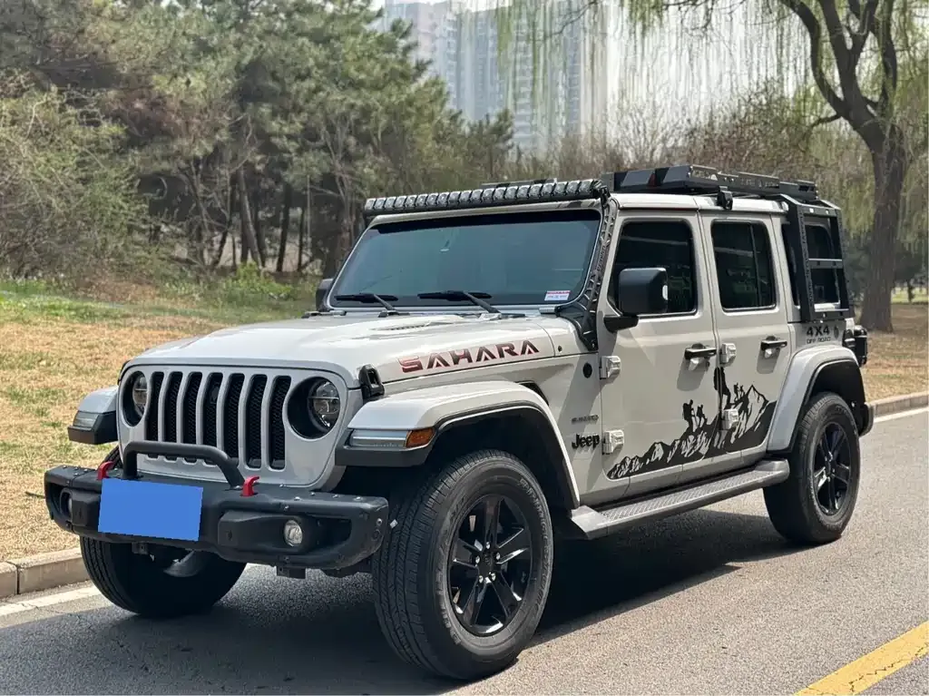 Jeep Wrangler — фото 1