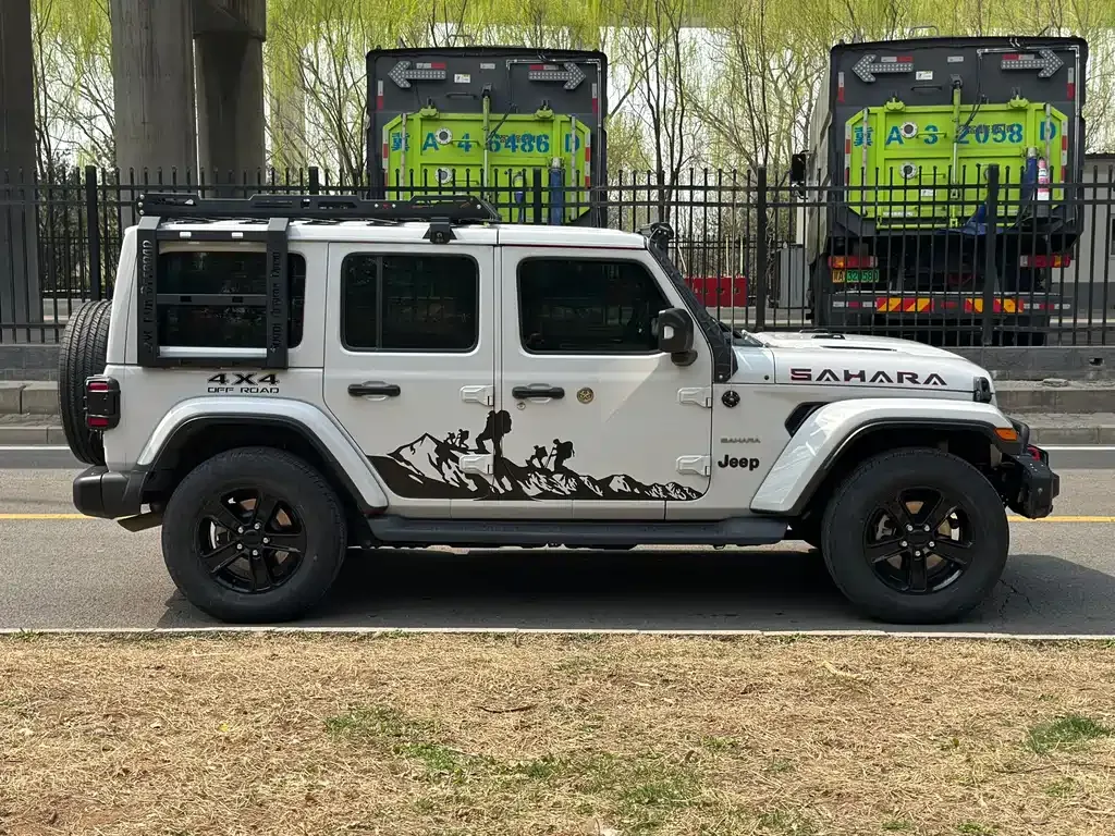 Jeep Wrangler — фото 5