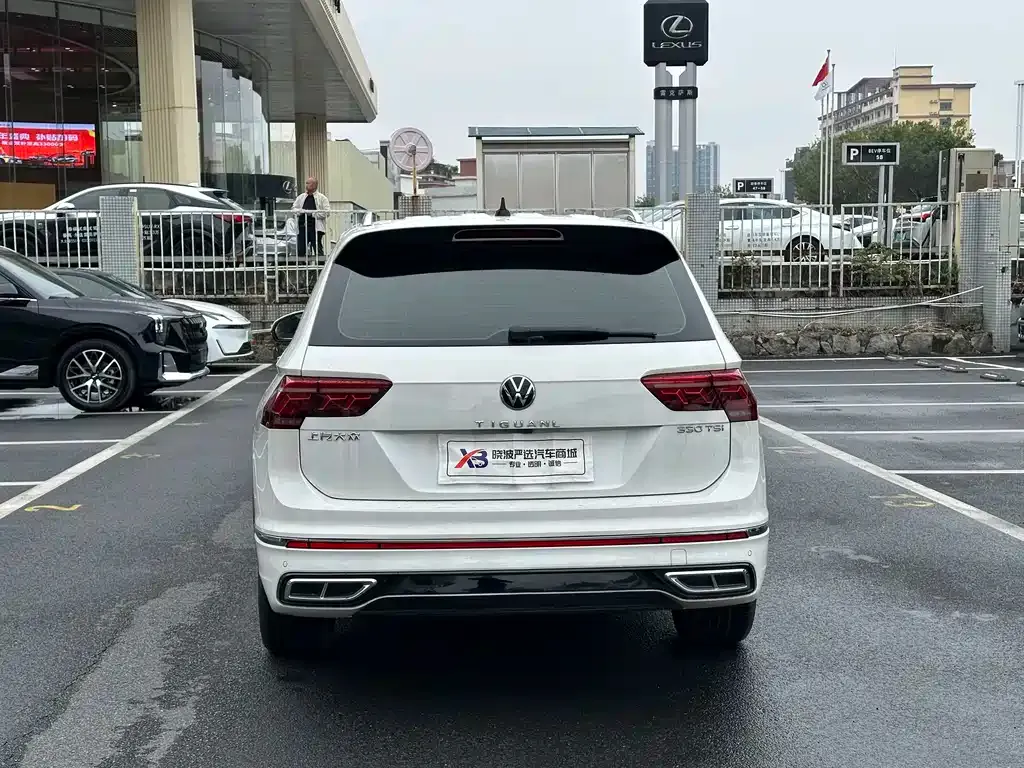 Volkswagen Tiguan L — фото 5