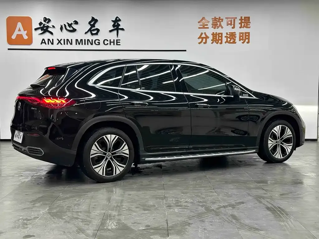 Mercedes-Benz EQE SUV — фото 2