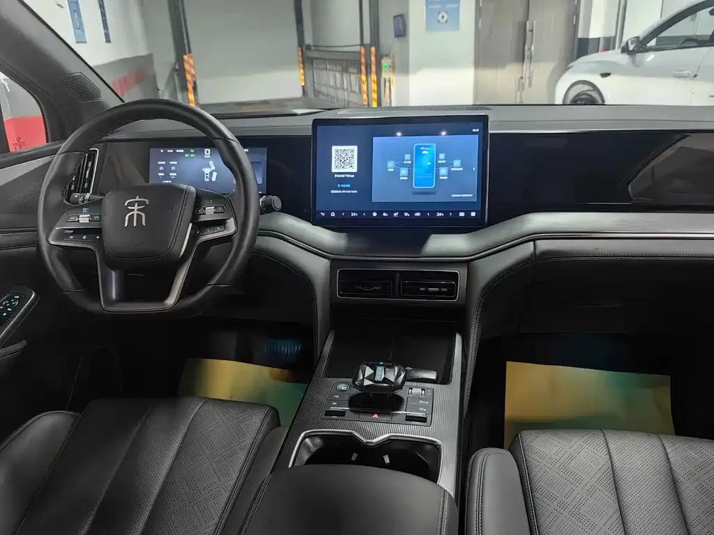 BYD L DM-i — фото 2