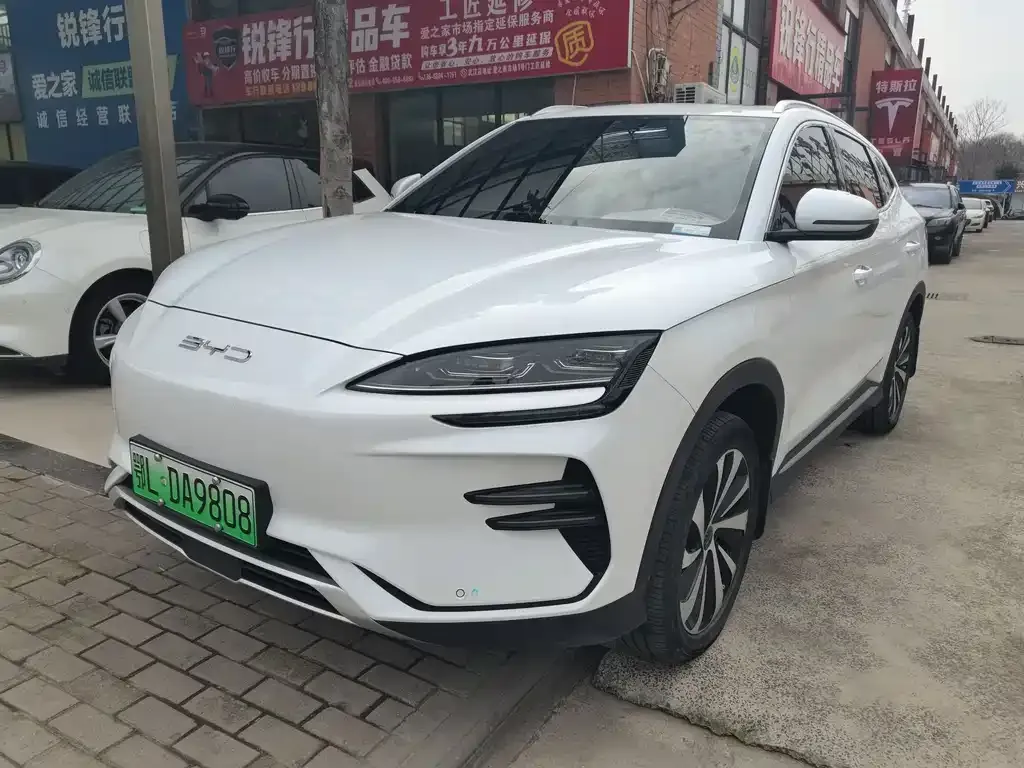 BYD PLUS New Energy — фото 1