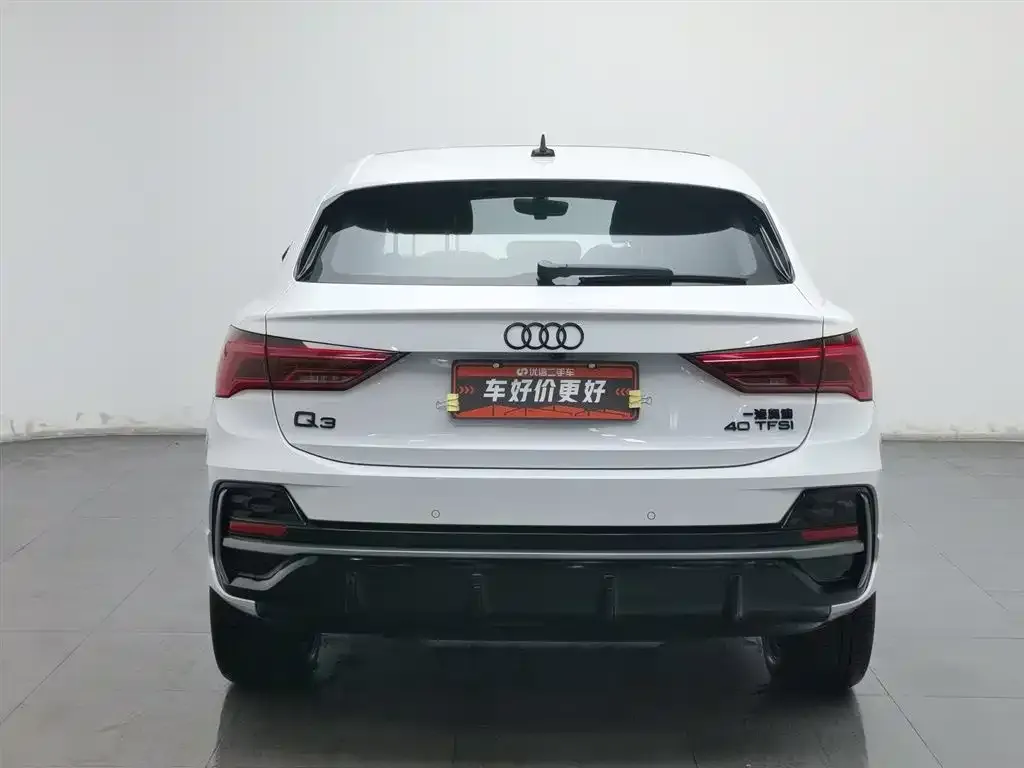 Audi Q3 Sportback — фото 4