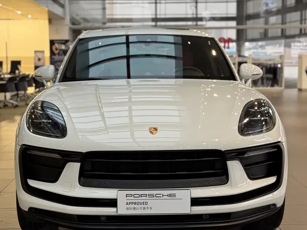 Porsche Macan — фото 1