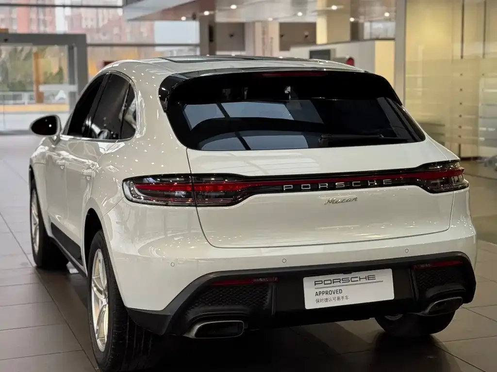 Porsche Macan — фото 9