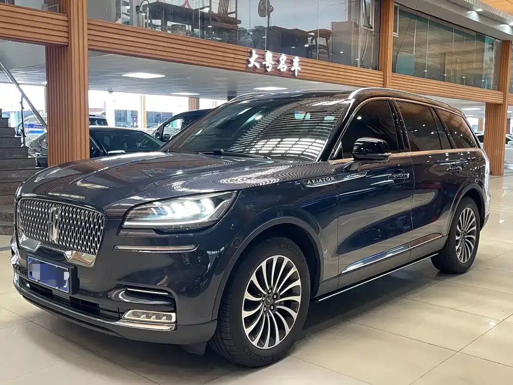 Lincoln Aviator — фото 1