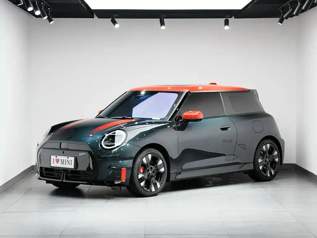 MINI JCW Electric — фото 3