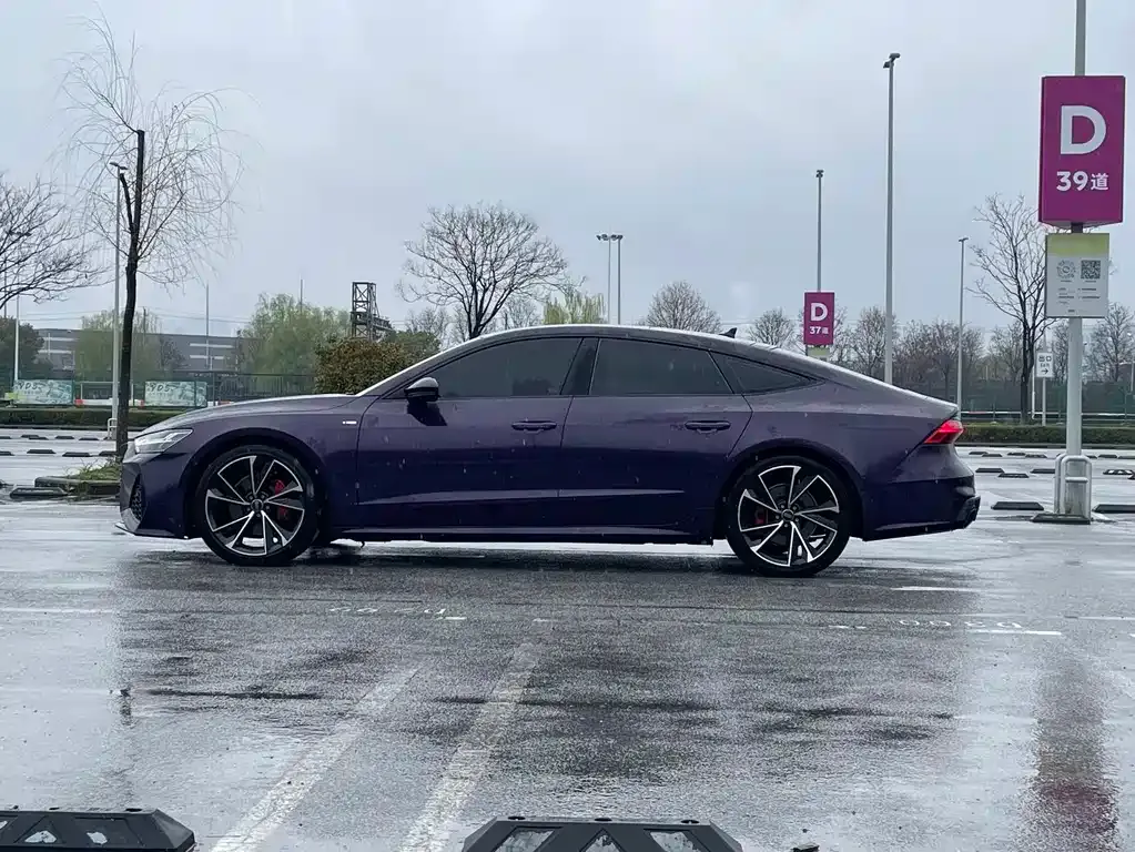 Audi A7 — фото 2
