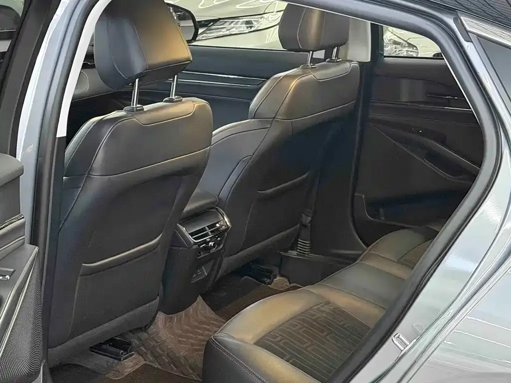 Ford Mondeo — фото 4