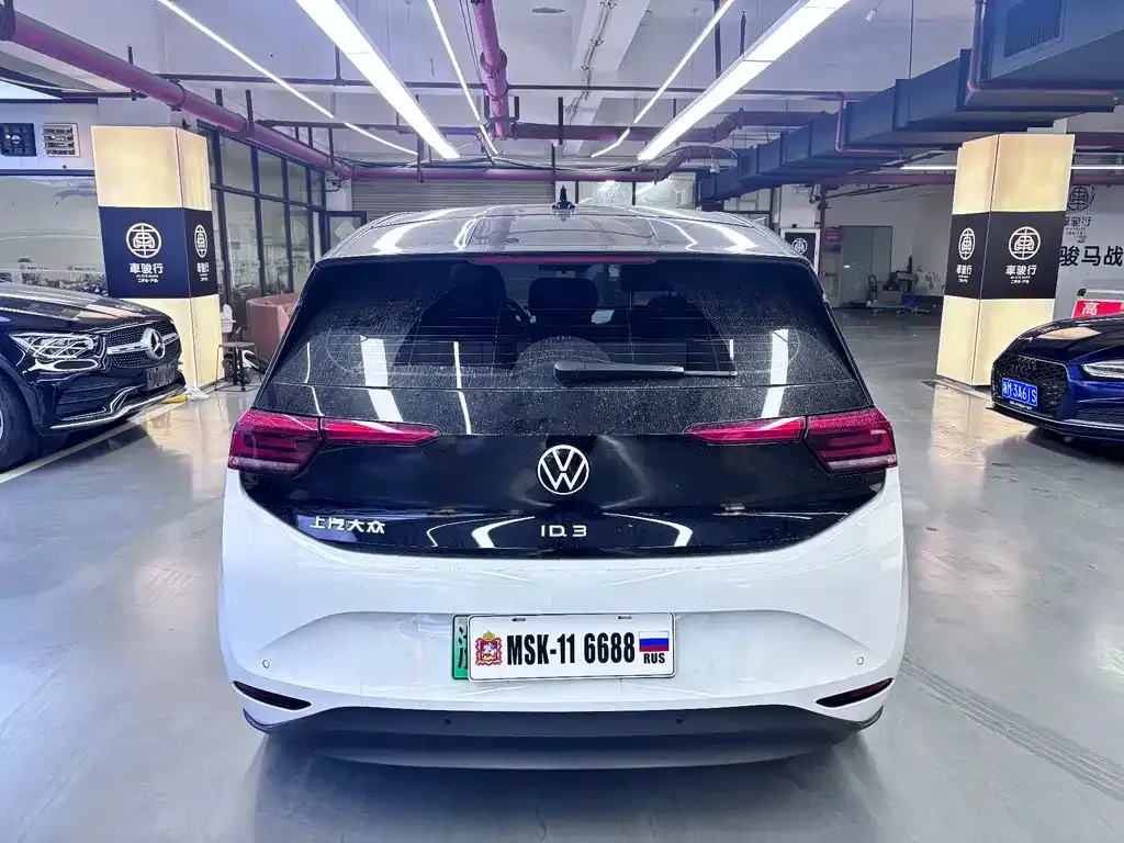 Volkswagen ID.3 — фото 7