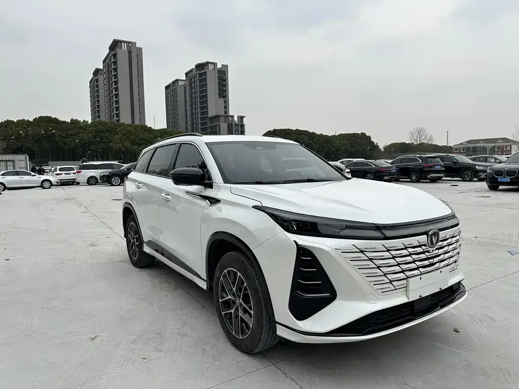 Changan CS75PLUS — фото 6