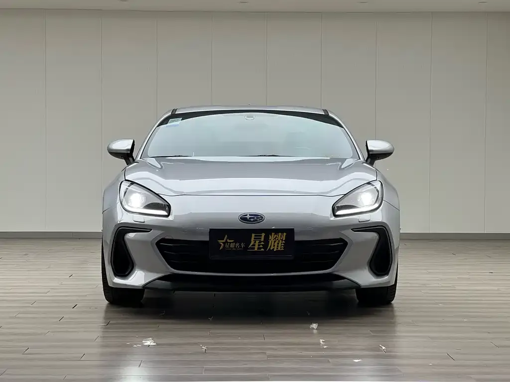 Subaru BRZ — фото 1