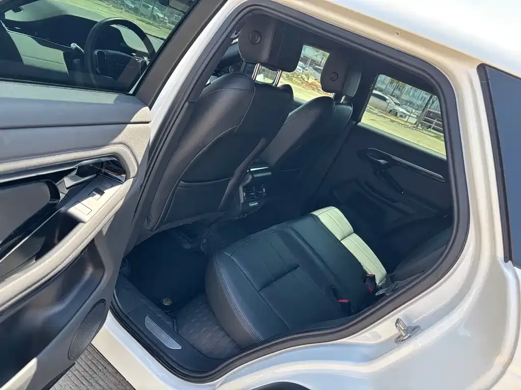 Land Rover Evoque — фото 10