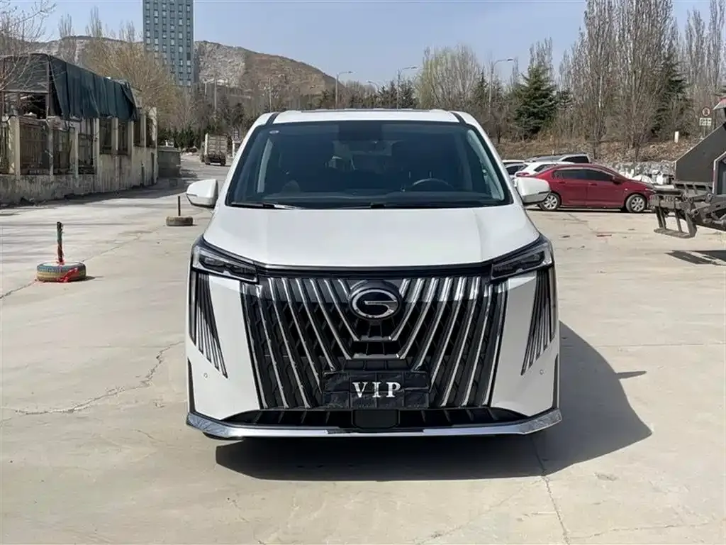 GAC Motor Trumpchi M8 — фото 1