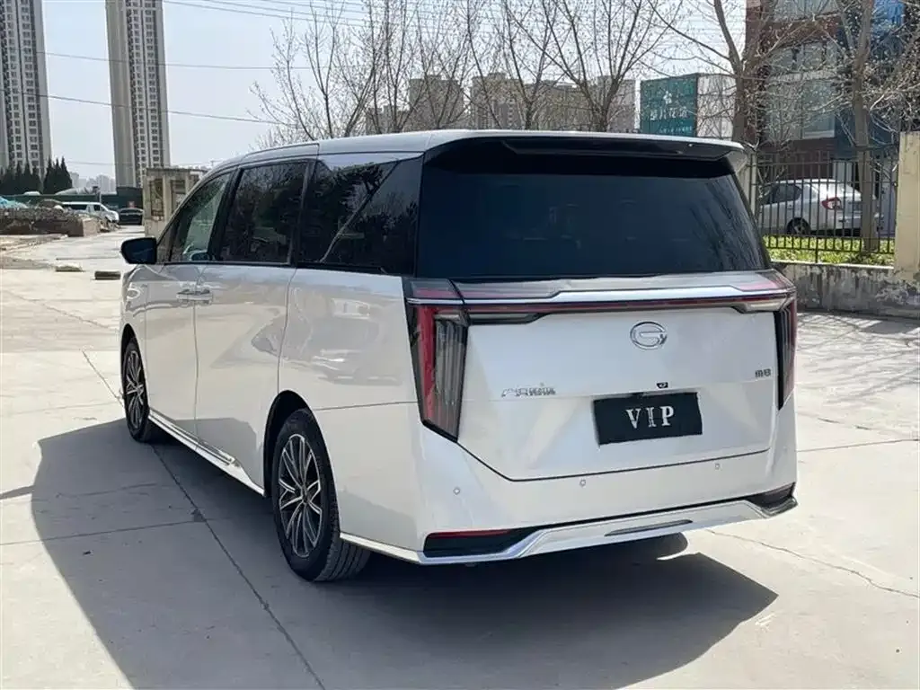GAC Motor Trumpchi M8 — фото 2
