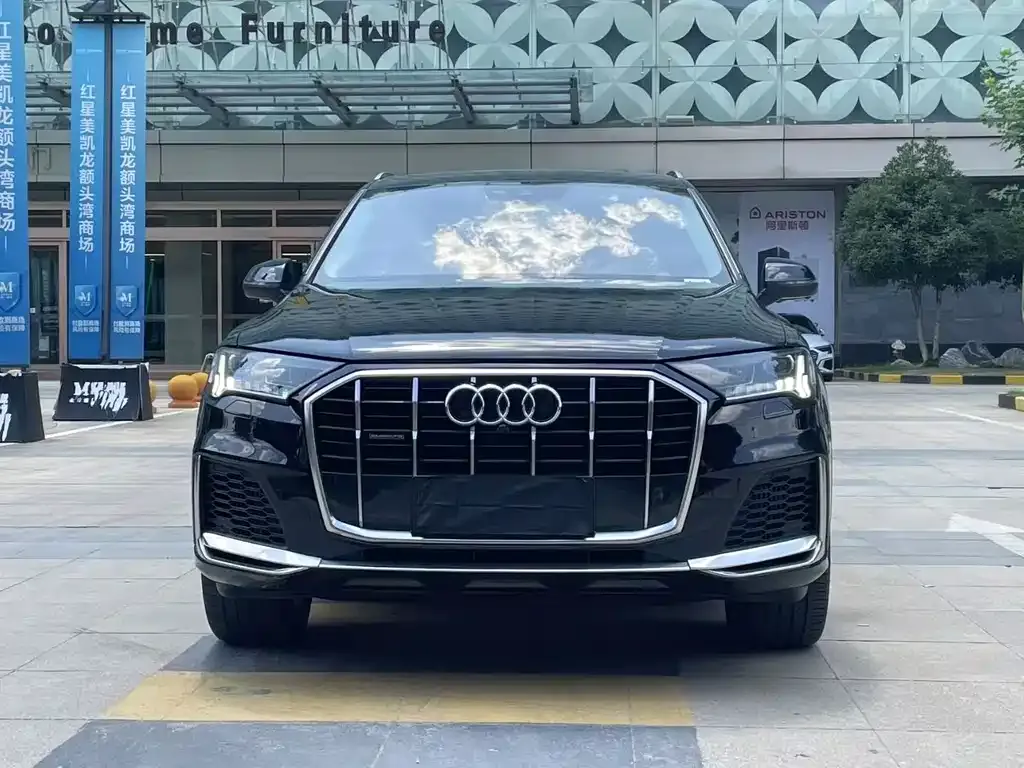 Audi Q7 — фото 6