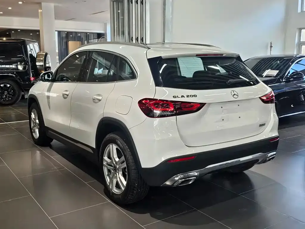 Mercedes-Benz GLA — фото 6