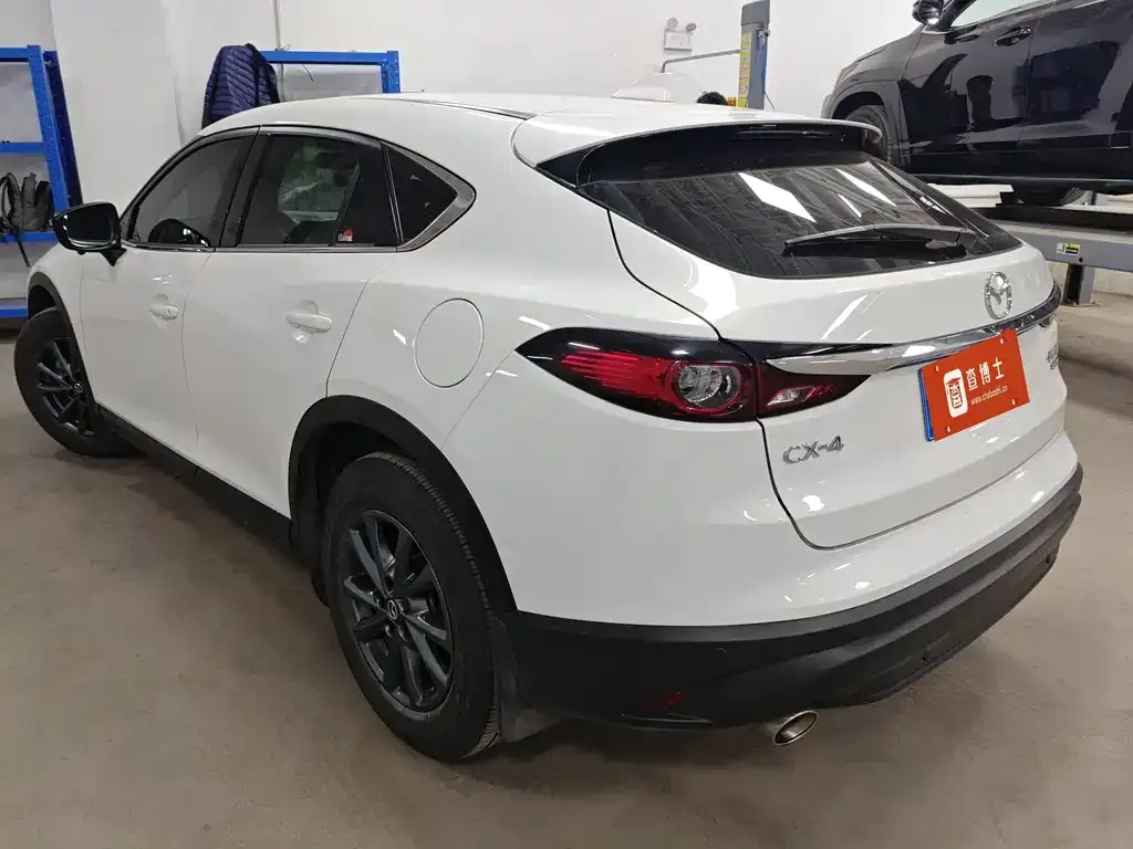 Mazda CX-4 — фото 7