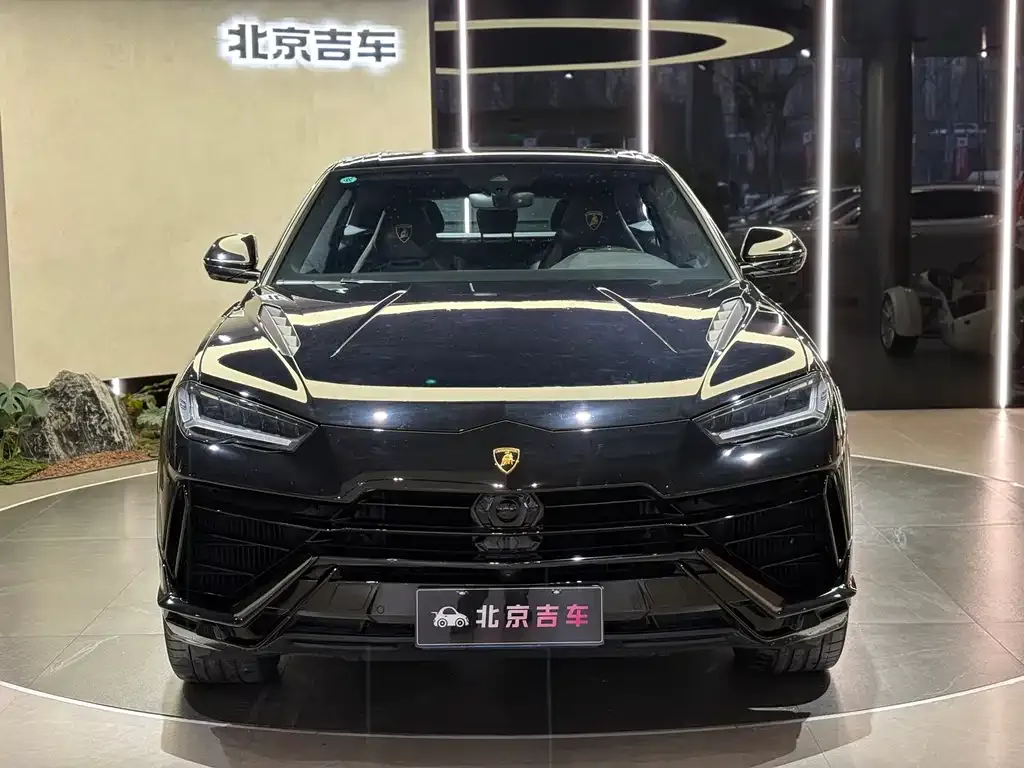 Lamborghini Urus — фото 2