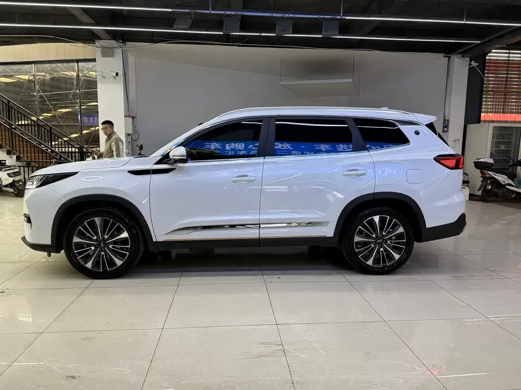 Chery Tiggo 8 PRO — фото 2