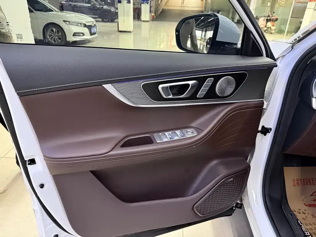 Chery Tiggo 8 PRO — фото 9