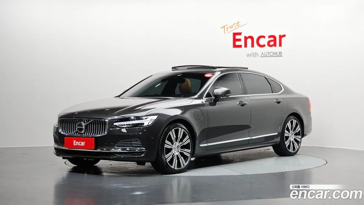 Volvo S90 — фото 1