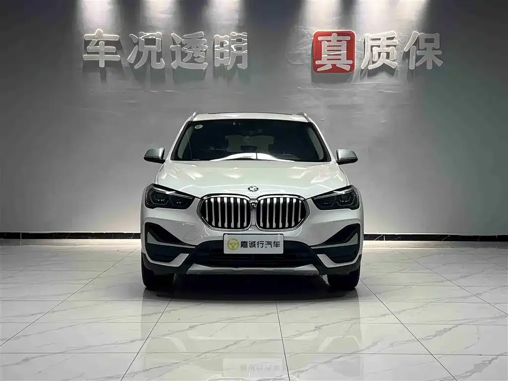 BMW X1 — фото 1