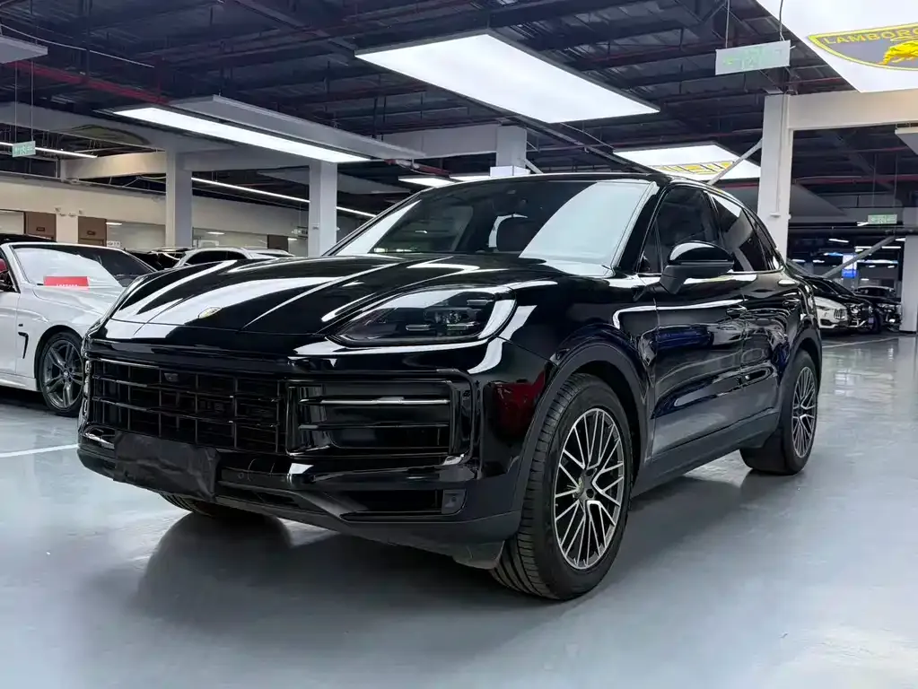 Porsche Cayenne — фото 1