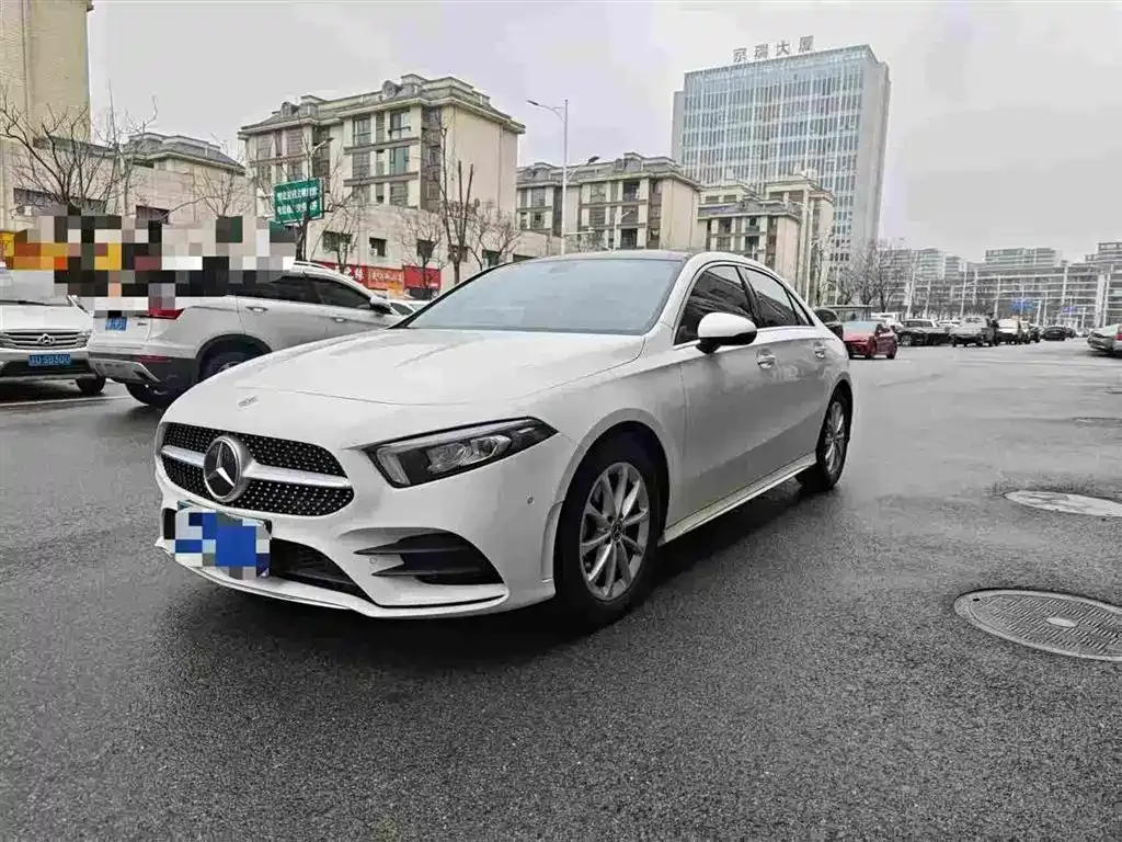 Mercedes-Benz A-Class — фото 1
