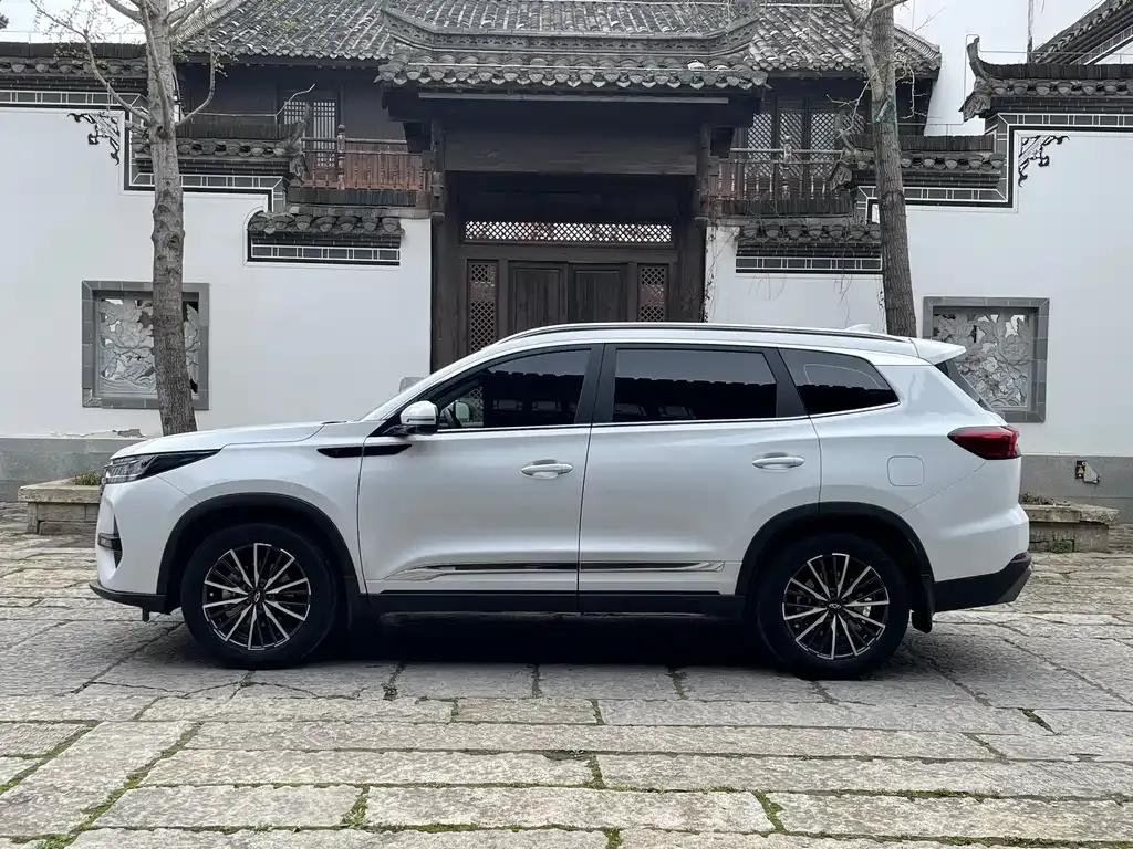 Chery Tiggo 8 PRO — фото 10