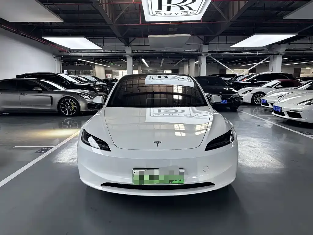 Tesla Model 3 — фото 4