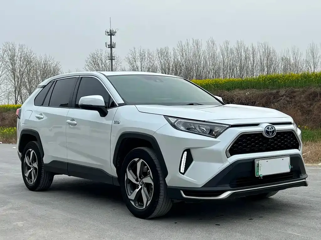 Toyota RAV4 Prime — фото 4