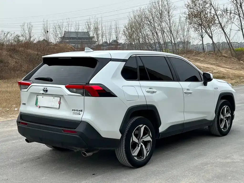 Toyota RAV4 Prime — фото 5