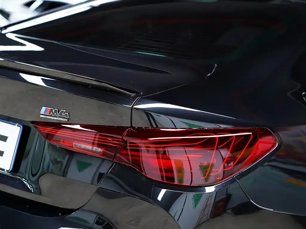 BMW M4 — фото 4