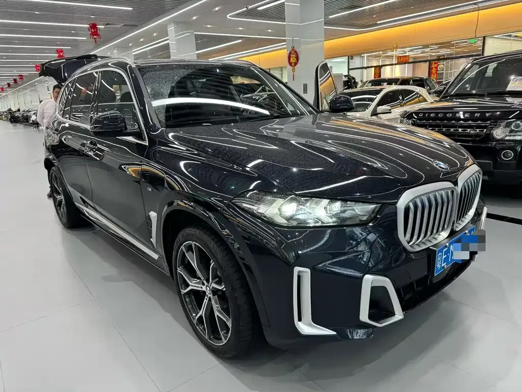 BMW X5 — фото 1