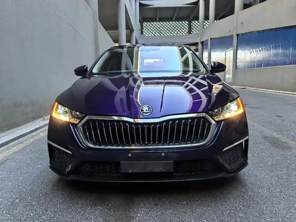 Skoda Octavia — фото 4