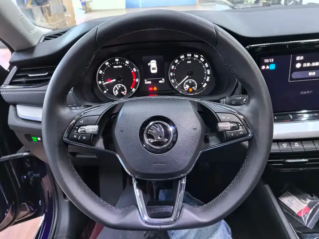 Skoda Octavia — фото 9