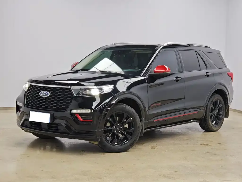 Ford Explorer — фото 1