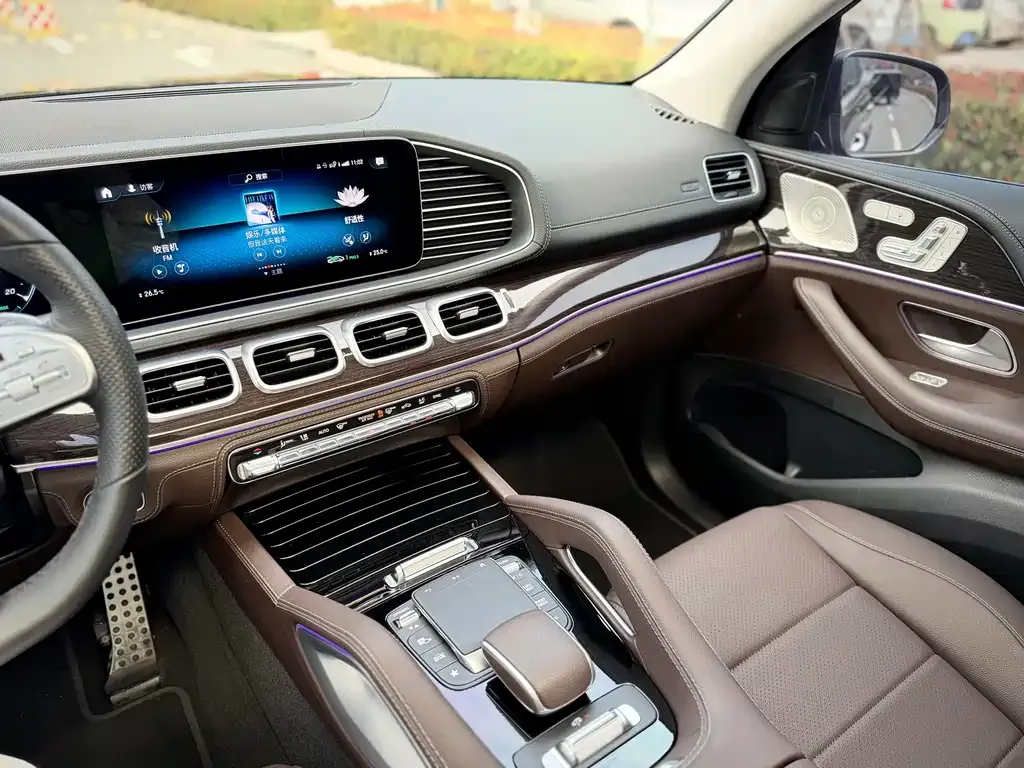 Mercedes-Benz GLS — фото 6