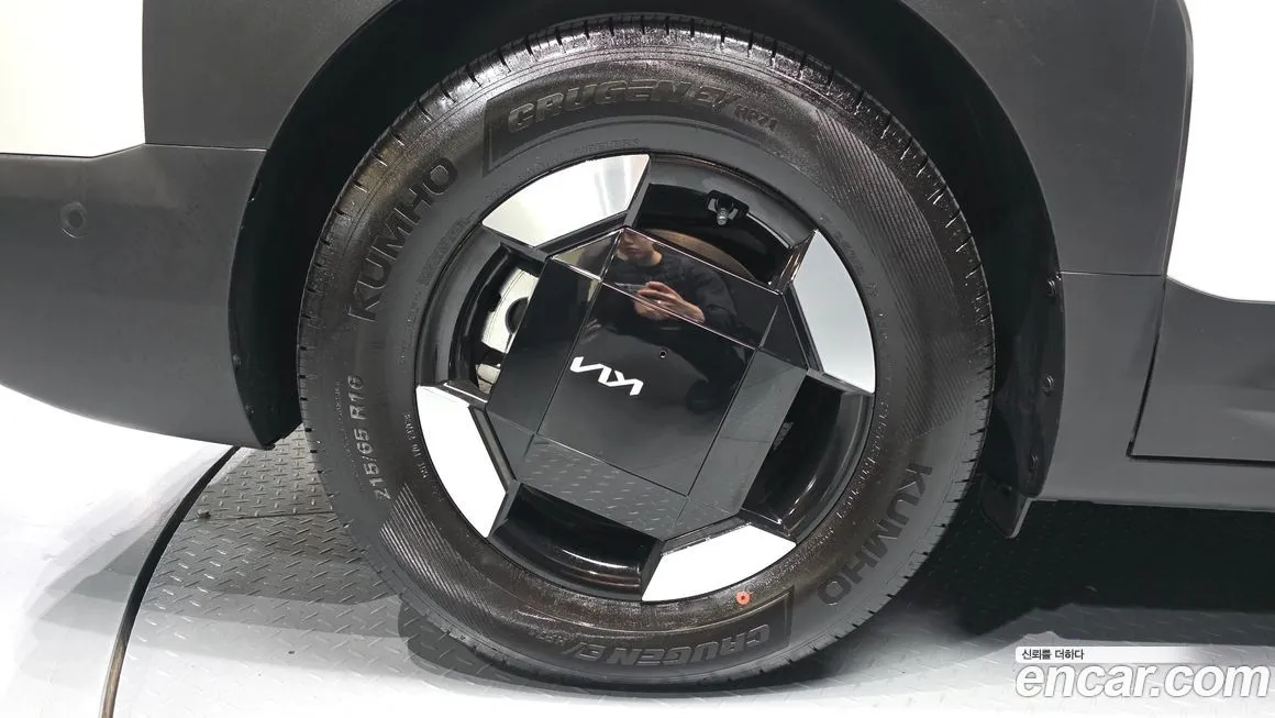 Kia PV5 — фото 10