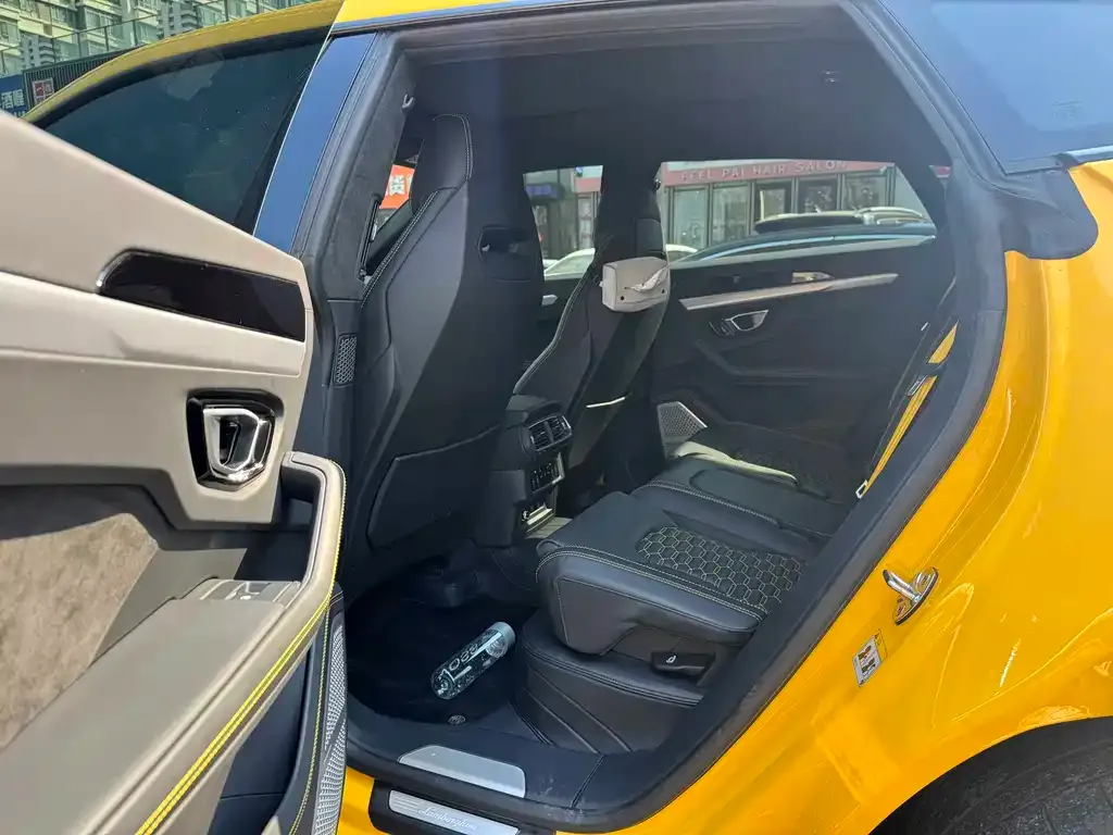 Lamborghini Urus — фото 5