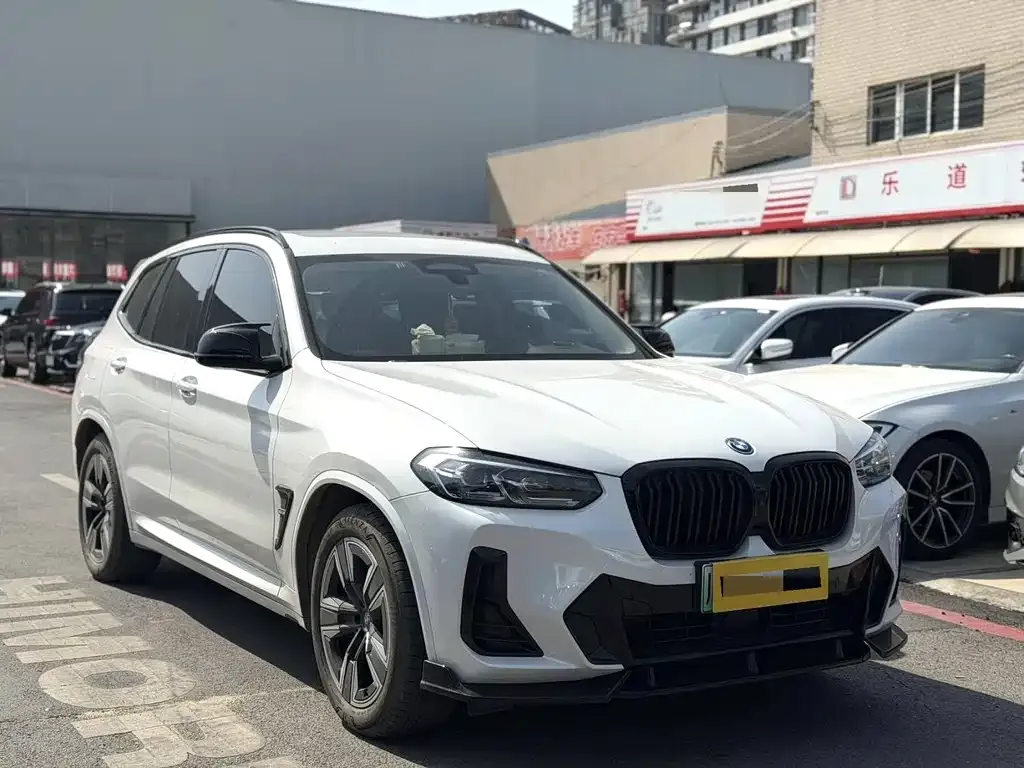 BMW iX3 — фото 4