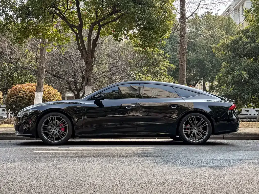 Audi A7 — фото 9