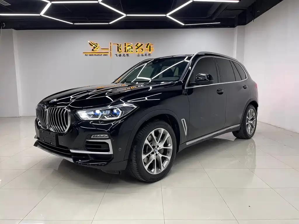 BMW X5 (Import) — фото 1
