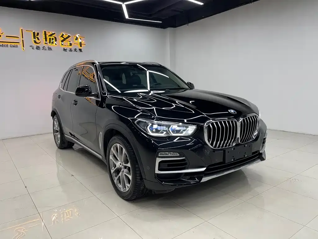 BMW X5 (Import) — фото 2