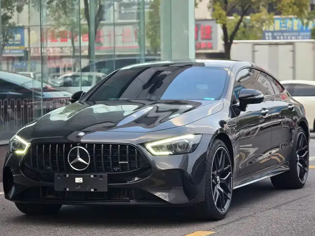 Mercedes-Benz AMG GT — фото 1